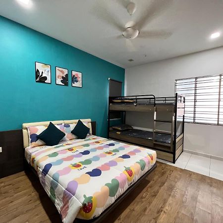 הוילה D Niice Garden View With Private Pool Bukit Indah, ג'והור בהרו מראה חיצוני תמונה