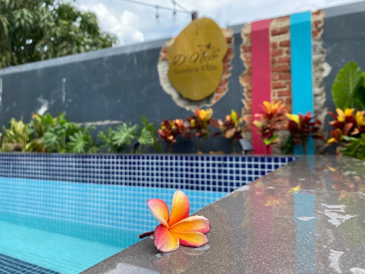 הוילה D Niice Garden View With Private Pool Bukit Indah, ג'והור בהרו מראה חיצוני תמונה