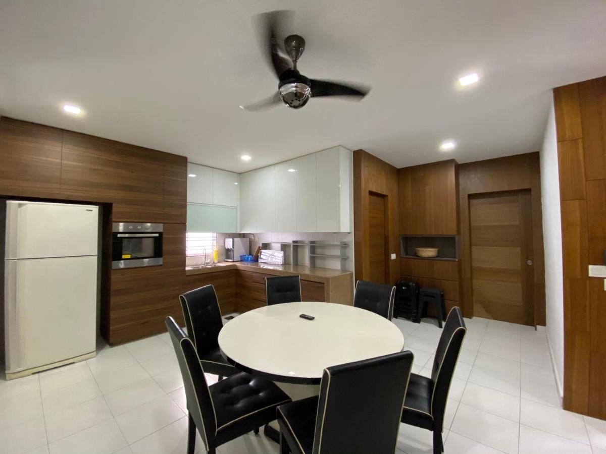 הוילה D Niice Garden View With Private Pool Bukit Indah, ג'והור בהרו מראה חיצוני תמונה