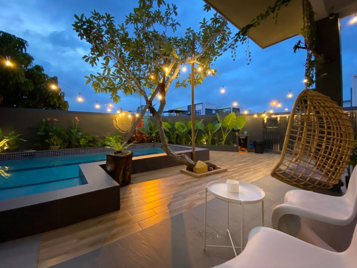 הוילה D Niice Garden View With Private Pool Bukit Indah, ג'והור בהרו מראה חיצוני תמונה