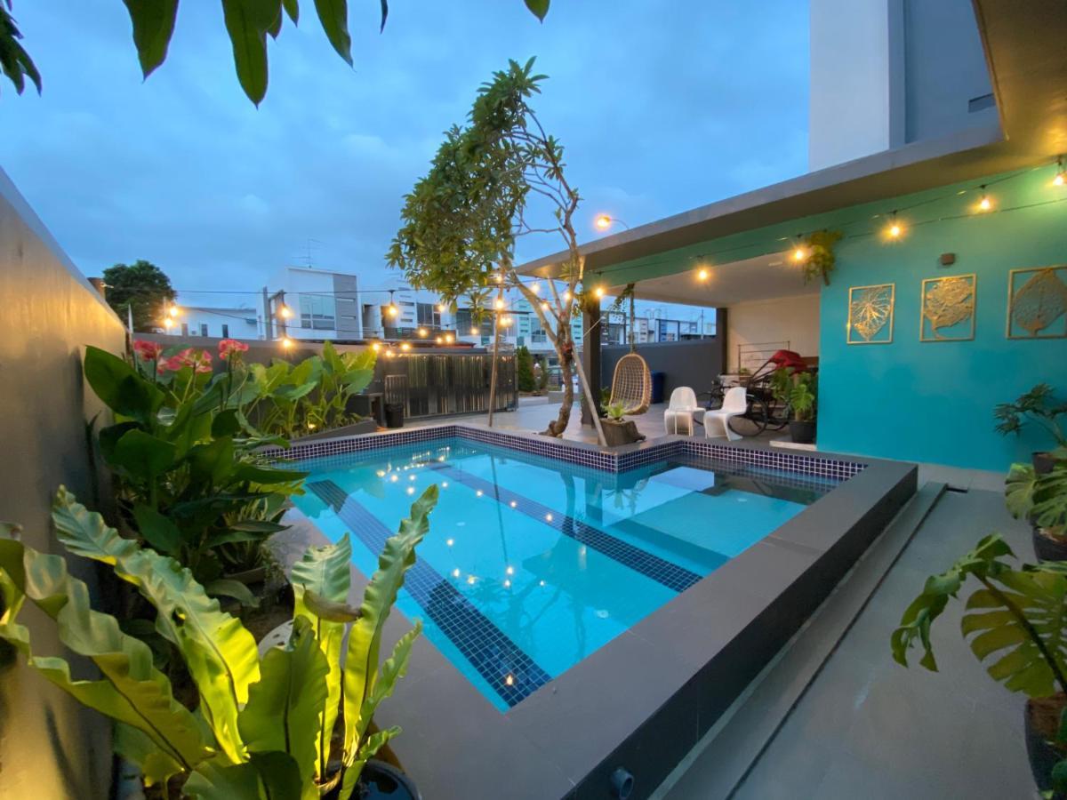 הוילה D Niice Garden View With Private Pool Bukit Indah, ג'והור בהרו מראה חיצוני תמונה