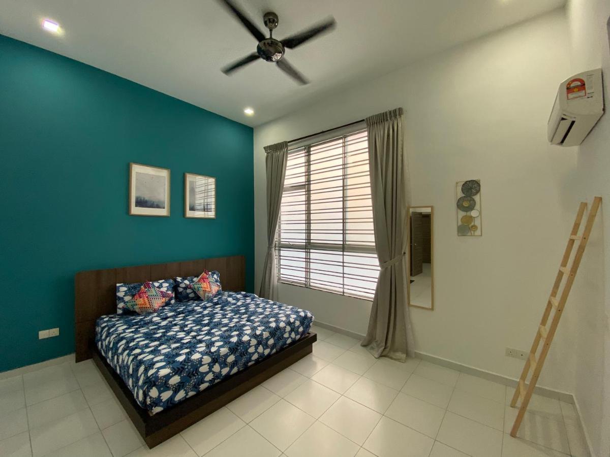 הוילה D Niice Garden View With Private Pool Bukit Indah, ג'והור בהרו מראה חיצוני תמונה