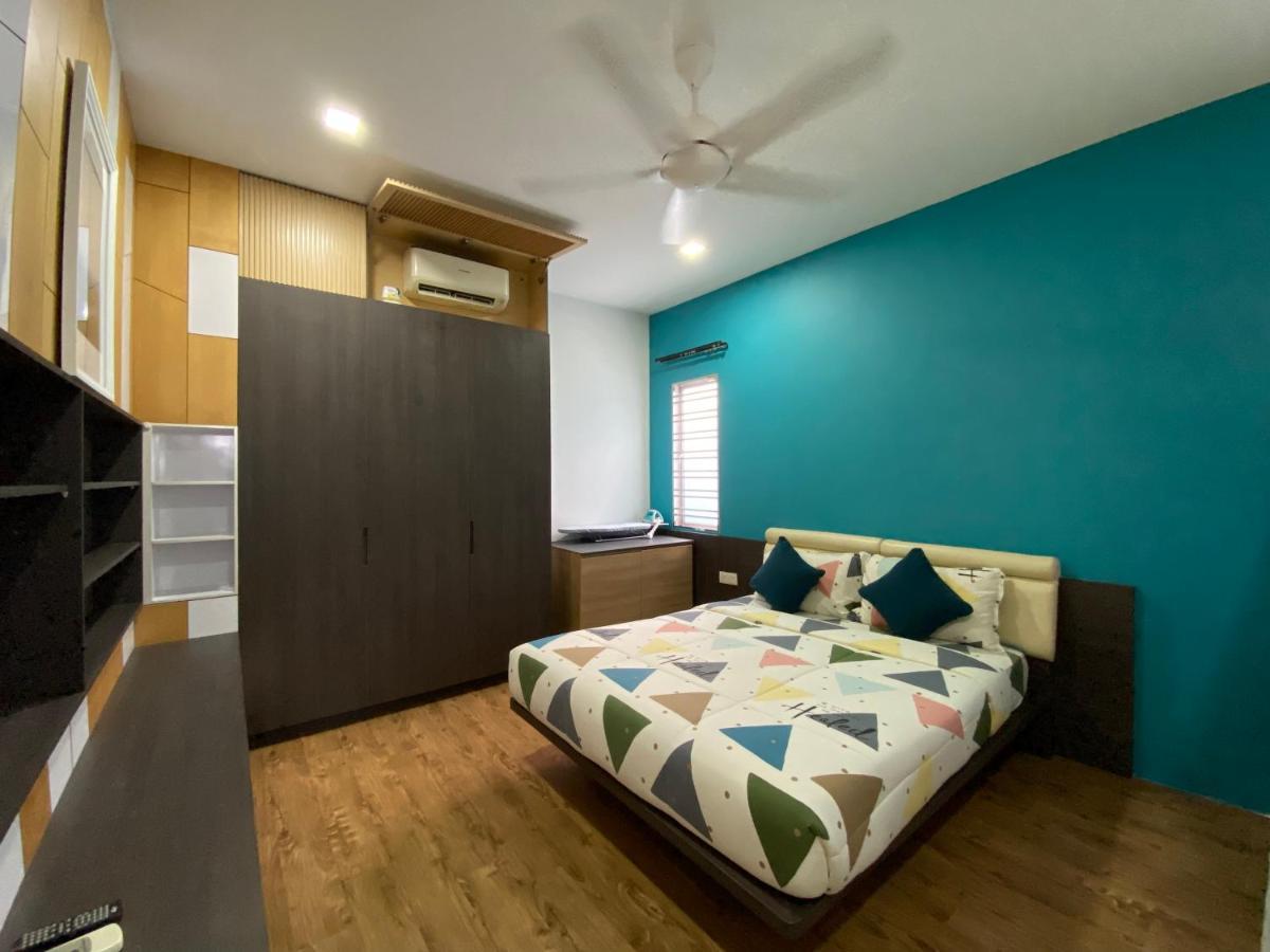 הוילה D Niice Garden View With Private Pool Bukit Indah, ג'והור בהרו מראה חיצוני תמונה