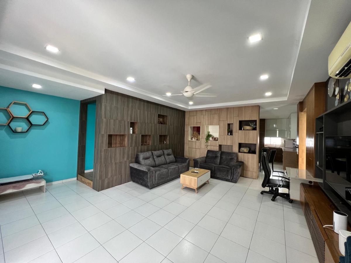 הוילה D Niice Garden View With Private Pool Bukit Indah, ג'והור בהרו מראה חיצוני תמונה